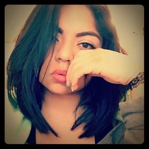 Meet your Posher, Denise